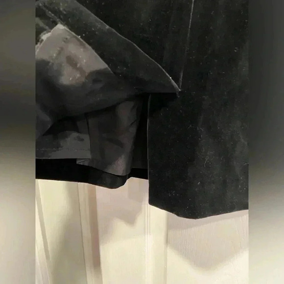 VTG Gianni Sport Black Velvet Midi Pencil Skirt Zip Lined Back Slit Size 10 - Picture 8 of 11